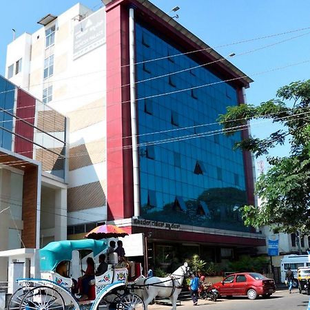 Hotel Ganesh Palace Mysore Eksteriør bilde