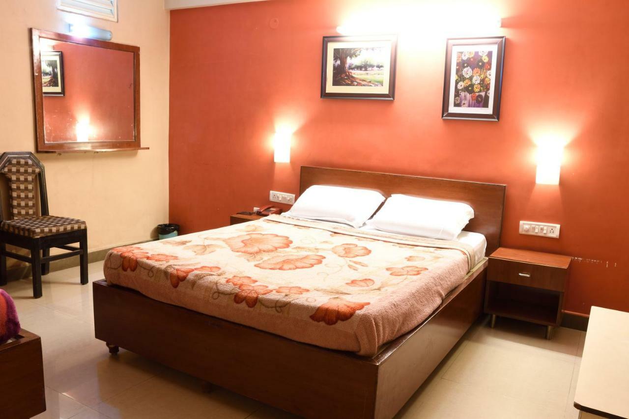 Hotel Ganesh Palace Mysore Eksteriør bilde