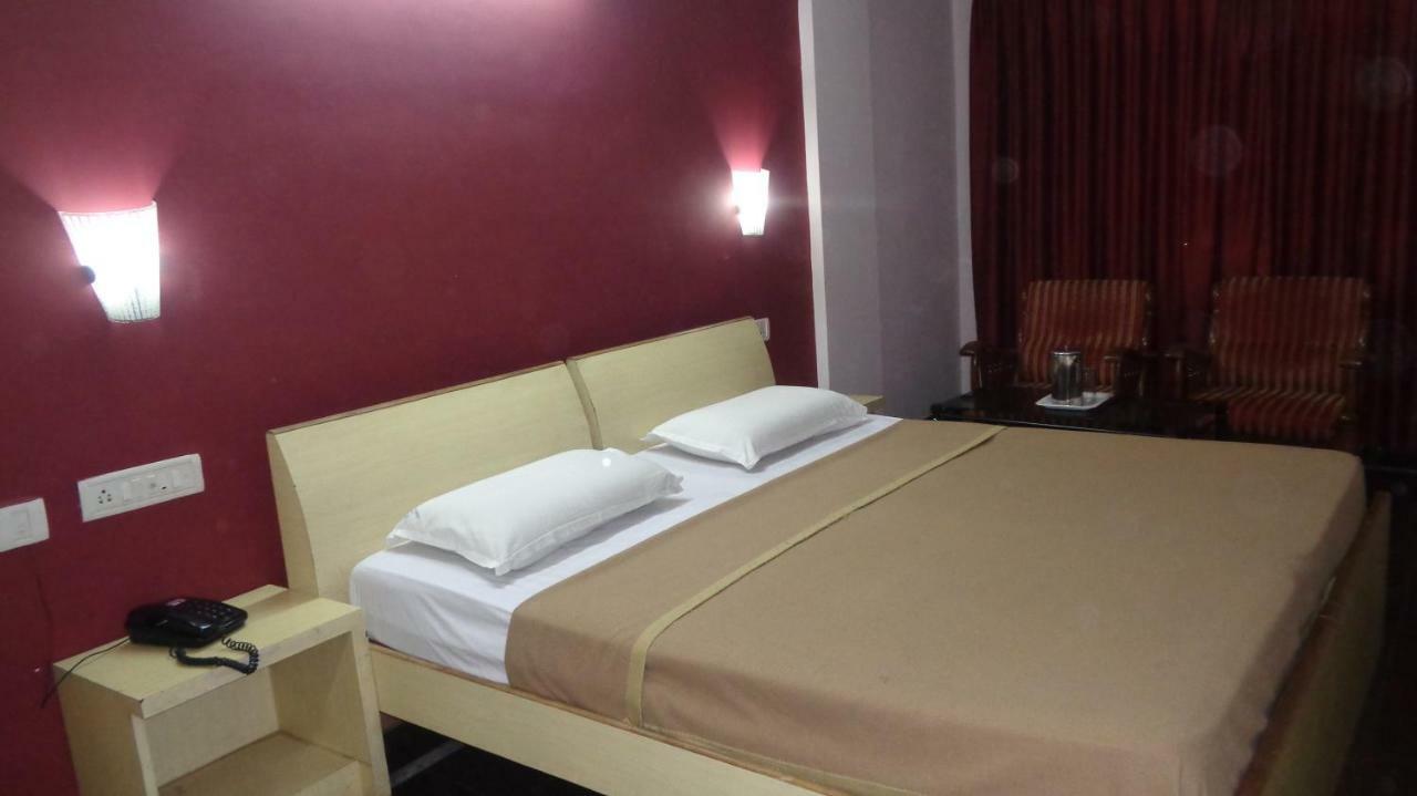 Hotel Ganesh Palace Mysore Eksteriør bilde